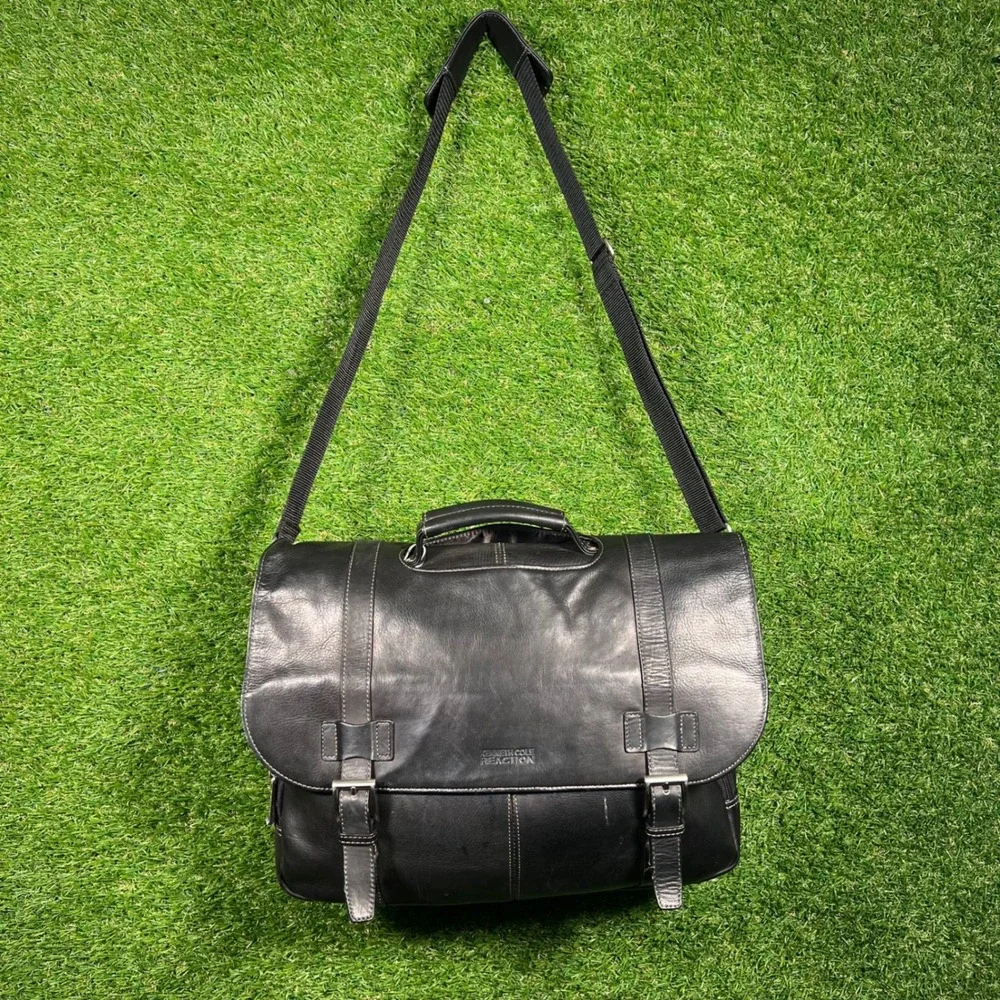 Kenneth Cole Reaction Black Leather Messenger Bag Laptop Briefcase